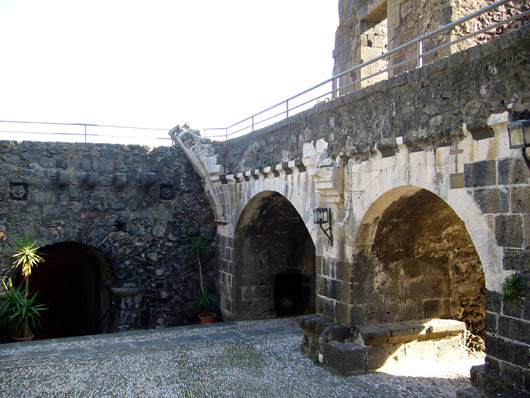 Aci Castello, castello normanno